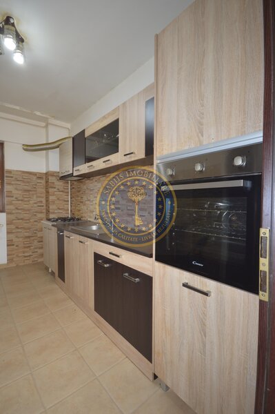 Cartierul Latin, apartament 75 mp premium, cu terasa si loc parcare.
